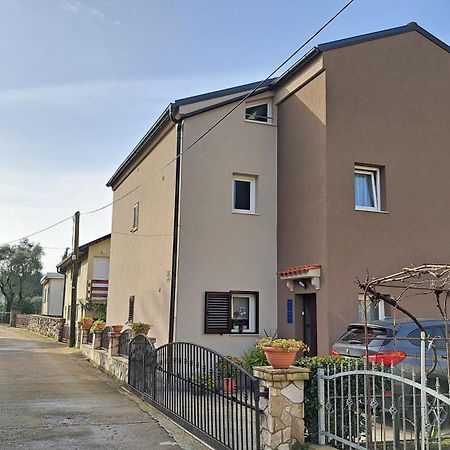 Apartmani Utmar Cres Exteriör bild