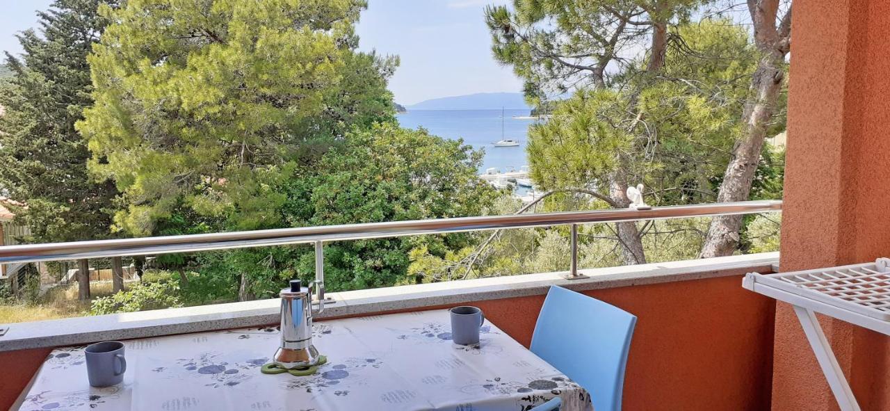 Apartmani Utmar Cres Exteriör bild