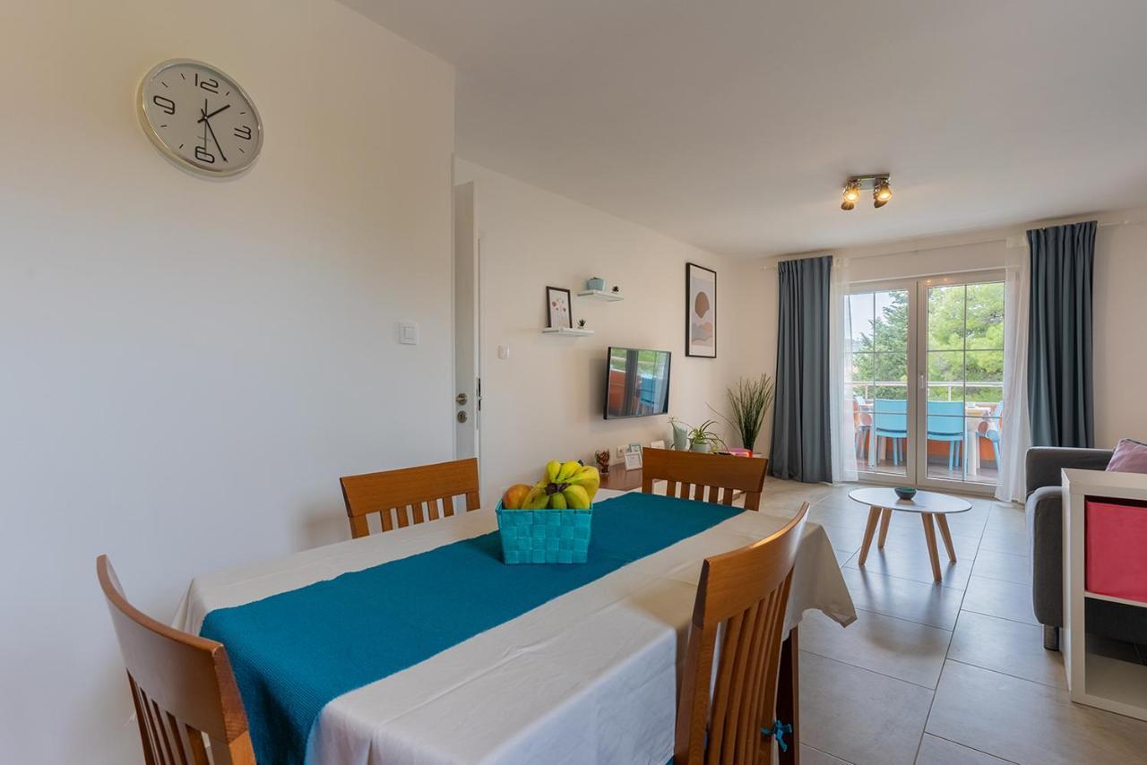 Apartmani Utmar Cres Exteriör bild