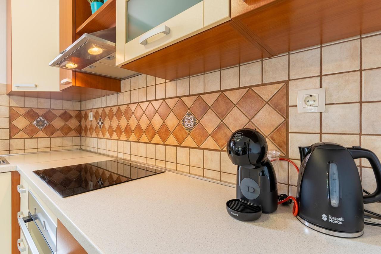 Apartmani Utmar Cres Exteriör bild